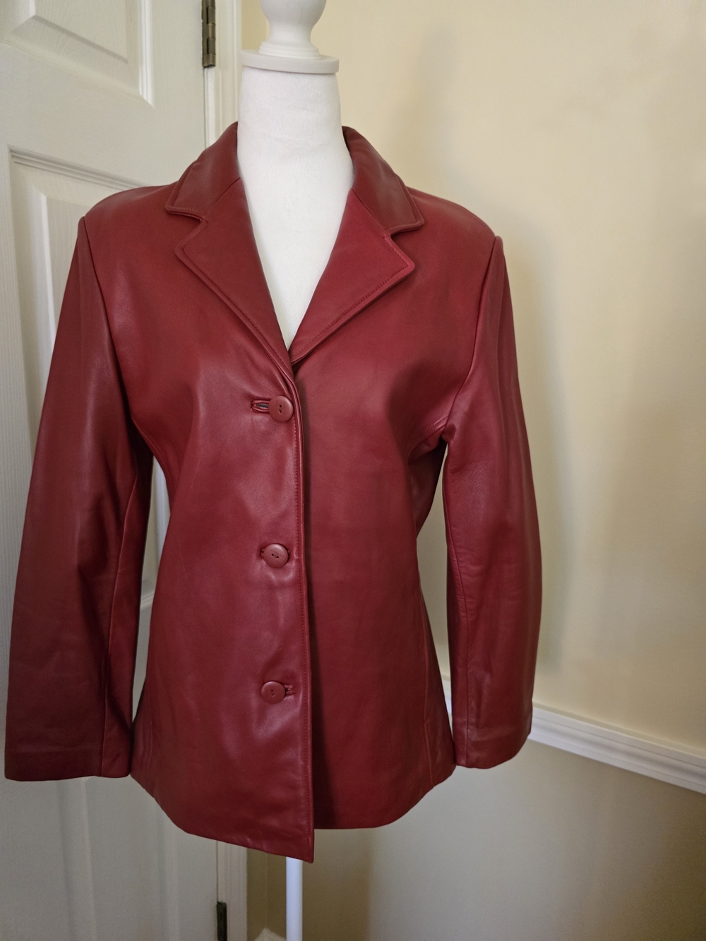 Juliet Michelle By Adler Red Leather Button Jacket Lined Sz. (Med)